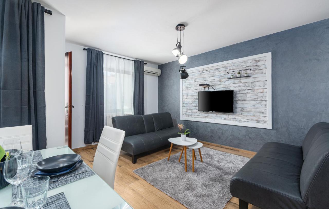 Apartments Ariana 우마그 외부 사진